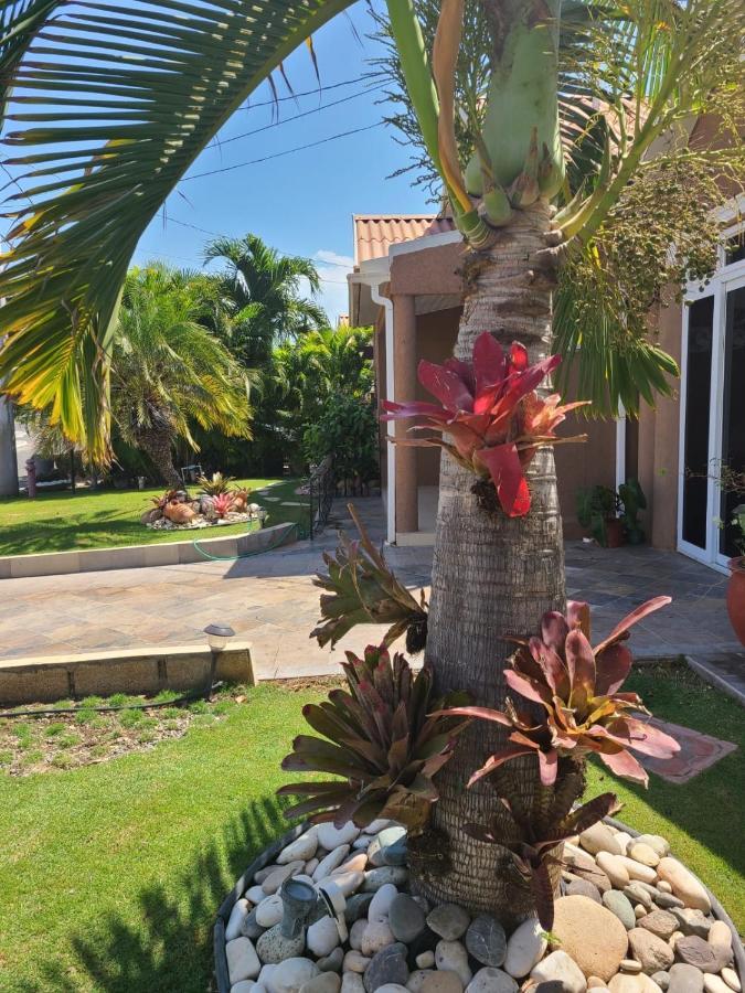 Caribbean Estates, 10 Mins From The Beach, Beautiful Gated Community Портмор Екстериор снимка